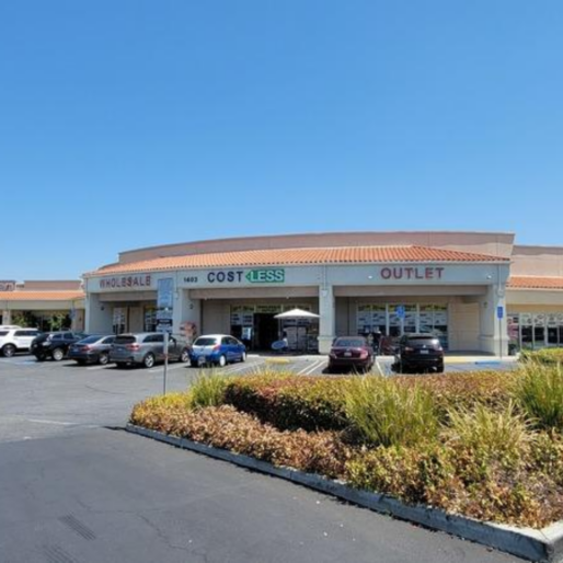Costless Wholesale La Habra store