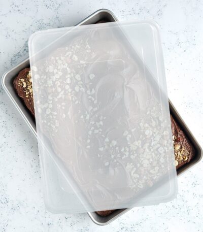 Nordic Ware 3-Piece Crisping & Roasting Set with Lid – Nonstick Baking Pan, Rack & Plastic Cover – Perfect for Roasting, Baking, and Meal Prep