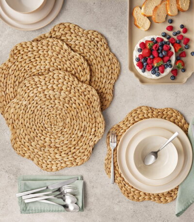 Member's Mark water hyacinth placemats 4 set of